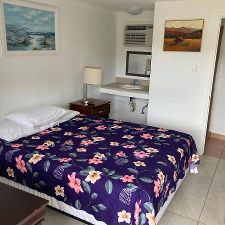 Riviera Motor Lodge Atlantic Beach Екстер'єр фото