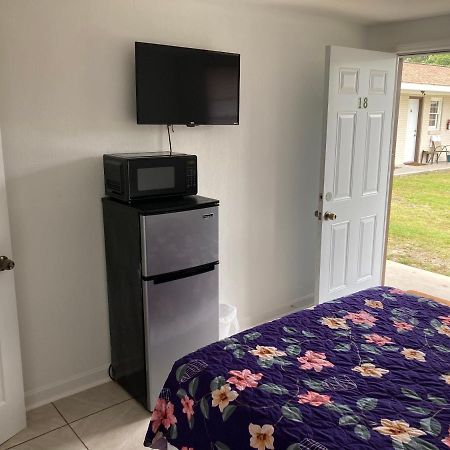 Riviera Motor Lodge Atlantic Beach Екстер'єр фото
