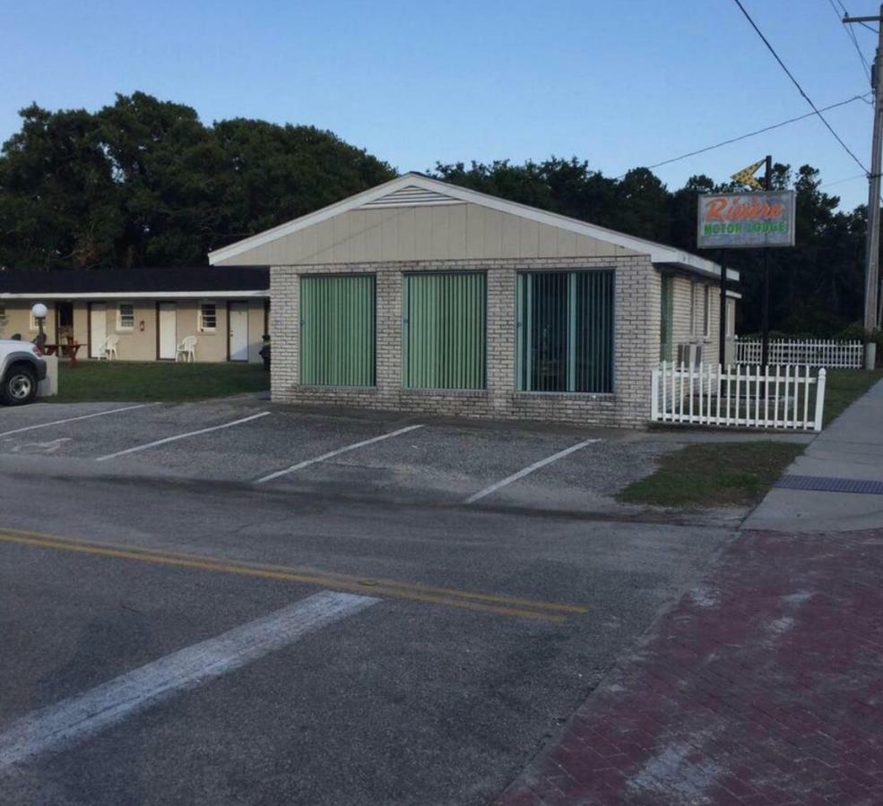 Riviera Motor Lodge Atlantic Beach Екстер'єр фото